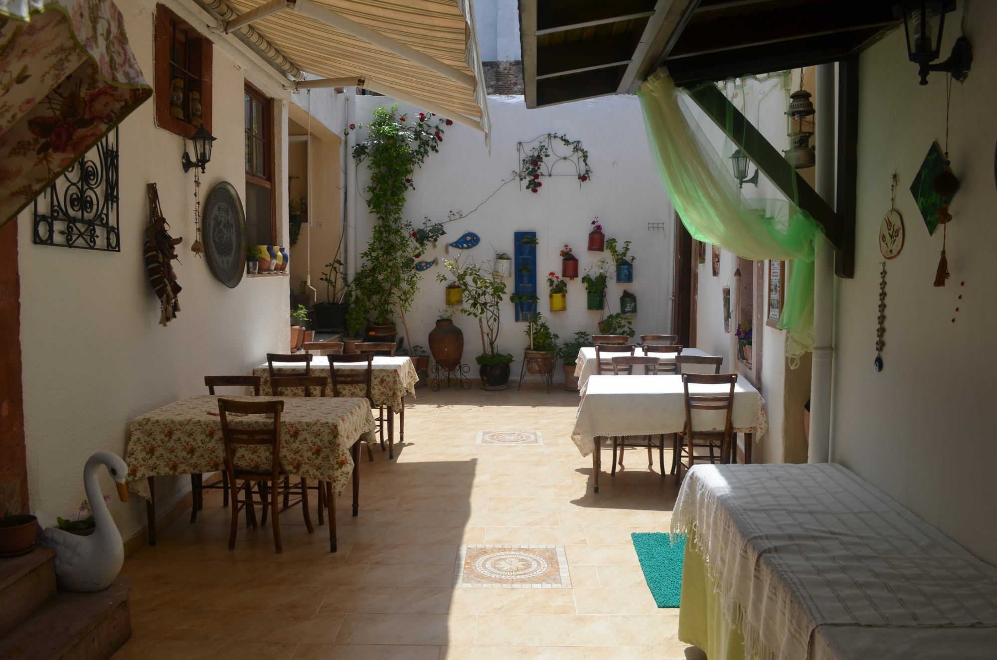 Bonjour Pension Ayvalı Esterno foto